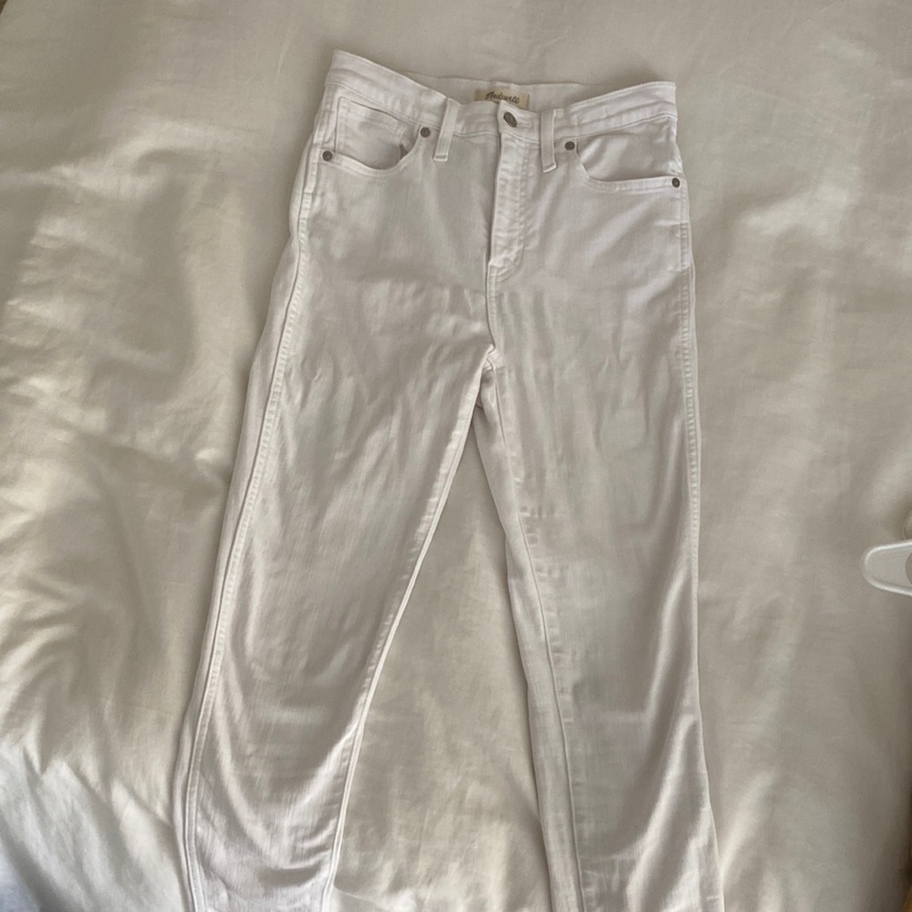 Madewell white skinny jeans in size 29. 10” high rise . Like new